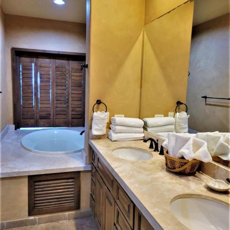 Bella Sirena 801-C - Huge Patio, Premium Furnishings, Breathtaking View - Apartamento con vistas al mar - 12