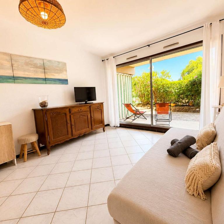 Appartement en rez-de-chaussée, clim - 3 pers. - FR-1-900-14 - Appartement - 4