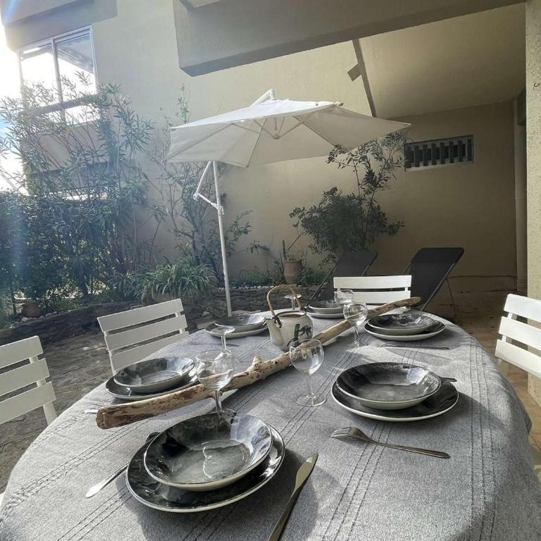 Appartement en rez-de-chaussée, clim - 3 pers. - FR-1-900-14 - Appartement - 7