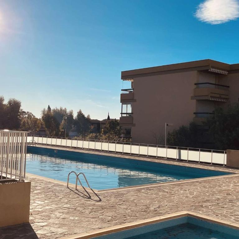 Appartement rénové avec parking - 6 pers. (vue tennis) - FR-1-900-2 - Appartement - 10