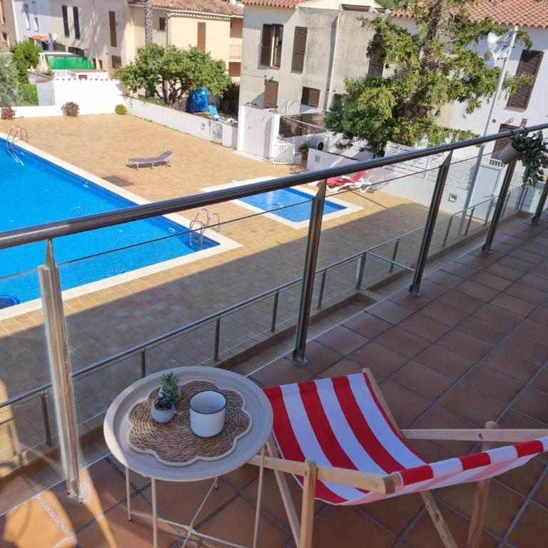 Apartamento con aire, terraza - 6 pers. - HISP-236-219 - Apartment - 1