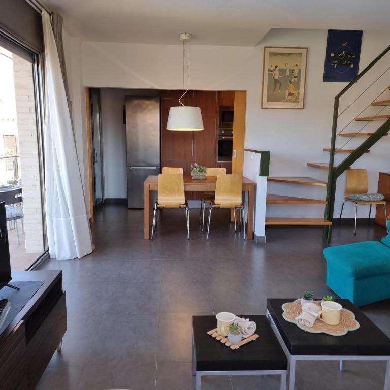 Apartamento con aire, terraza - 6 pers. - HISP-236-219 - Apartment - 5