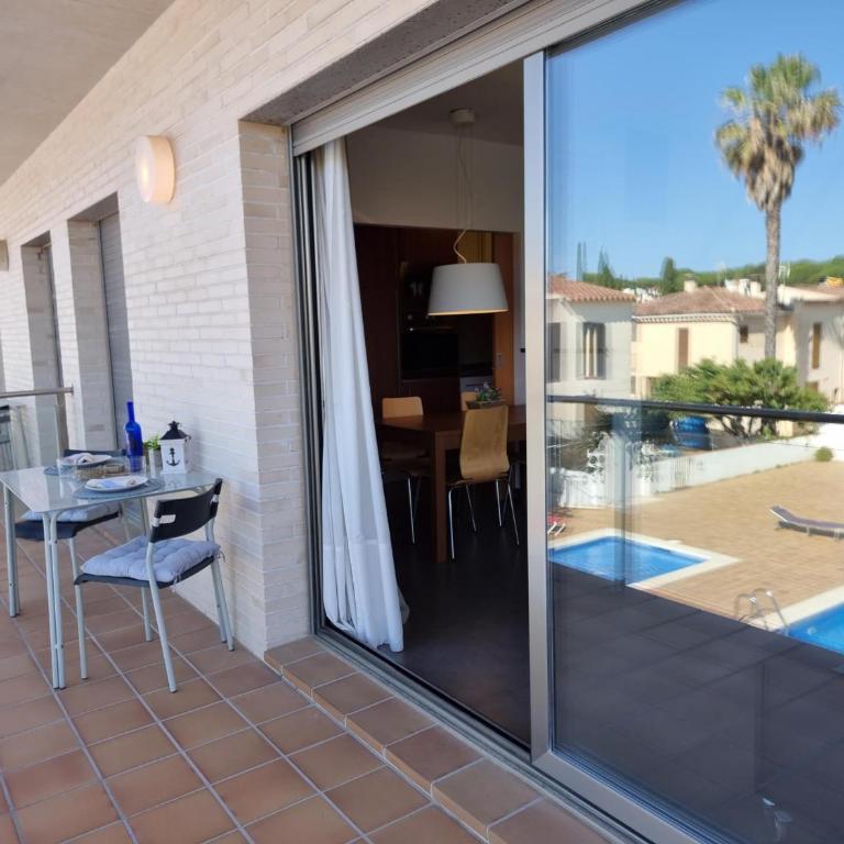 Apartamento con aire, terraza - 6 pers. - HISP-236-219 - Apartment - 13