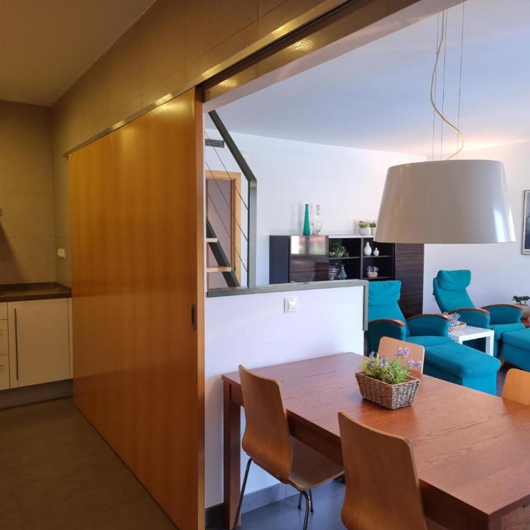 Apartamento con aire, terraza - 6 pers. - HISP-236-219 - Apartment - 14