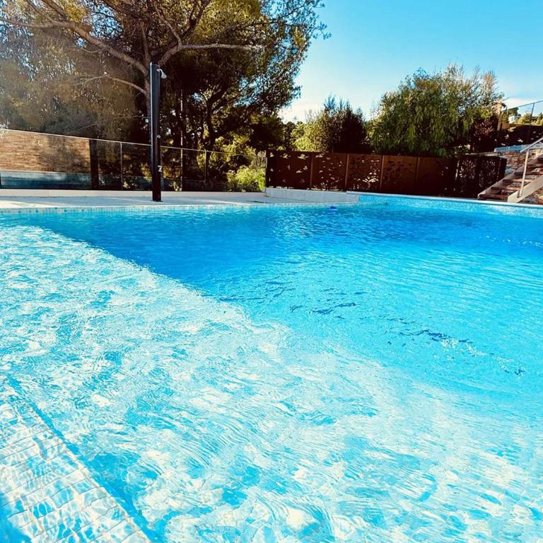Haut de villa avec piscine et clim - 10 pers. - FR-1-900-4 - Villa - 14