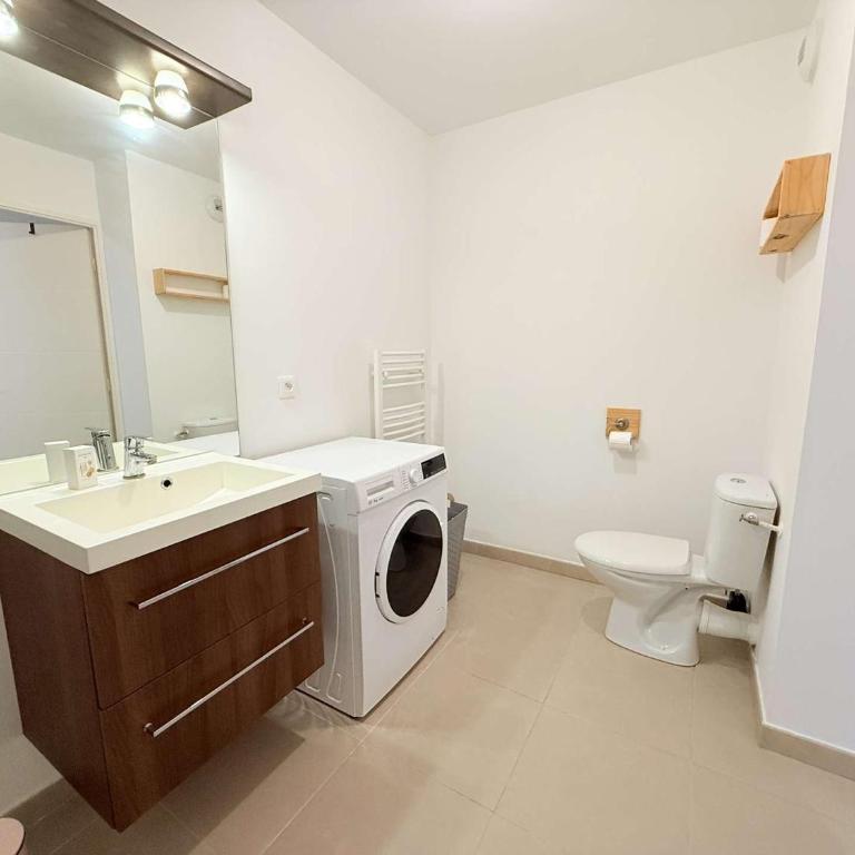 Appartement avec piscine et parking - 4 pers. - FR-1-900-13 - Appartement - 11