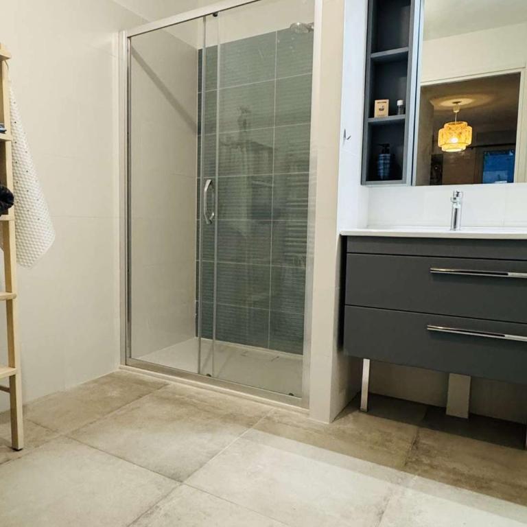 Appartement, climatisation, parking - 4 pers. - FR-1-900-12 - Appartement - 5