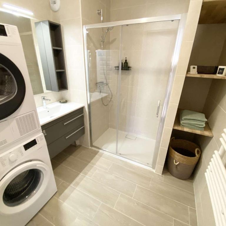 Appartement climatisé, parking, proche mer - FR-1-900-10 - Appartement - 12