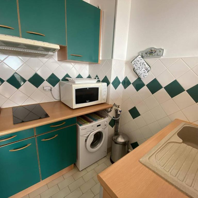 Appartement avec terrasse vue mer - 4 pers. - FR-1-696-156 - Appartement - 4
