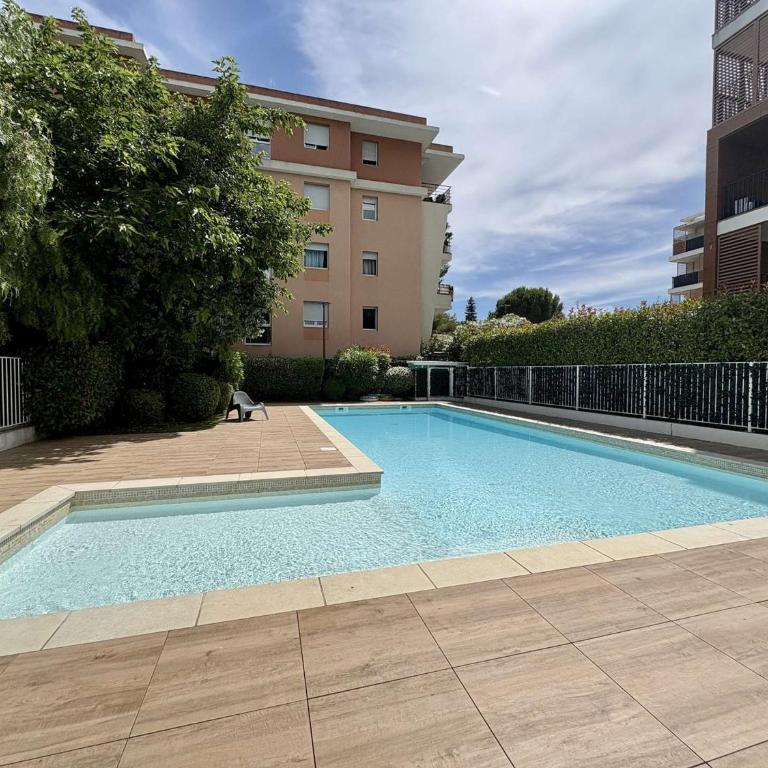 Appartement lumineux, parking - 3 pers. - FR-1-252-205 - Appartement - 13