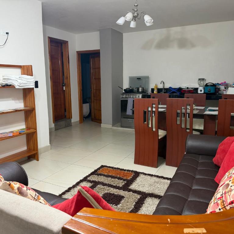 Excelente ubicación, lugar tranquilo con piscina privada, departamento con garaje - Apartamento de 2 dormitorios con vistas a la montaña - 10