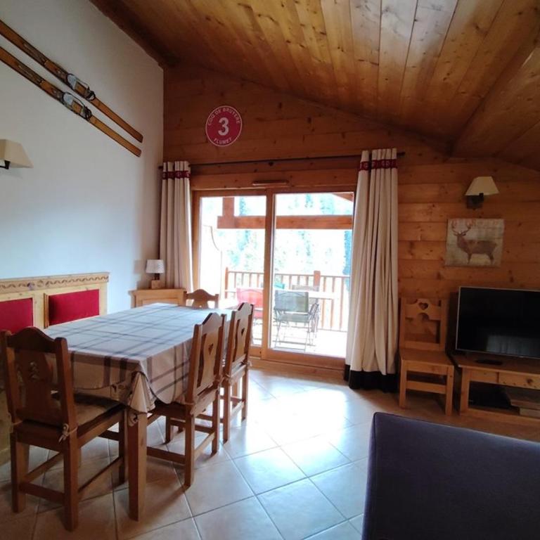 Appartement spacieux avec parking - 6 pers. - Three-Bedroom Apartment - 8