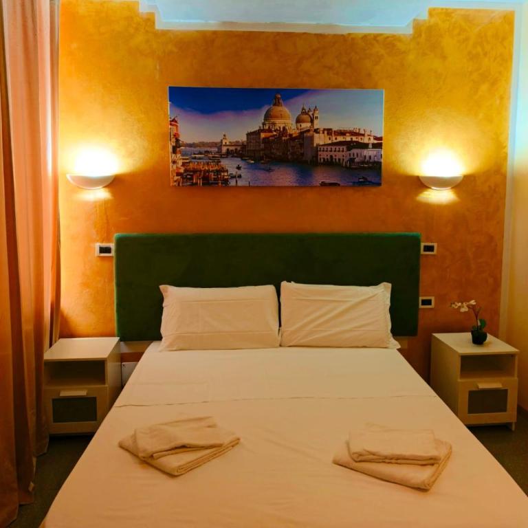 Affitta Camera 14 - Chambre Quadruple avec Salle de Bains Privative - 1
