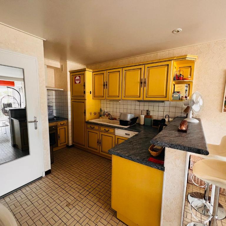 Appartement T3 proche plage - 57m² - FR-1-309-592 - Appartement - 5