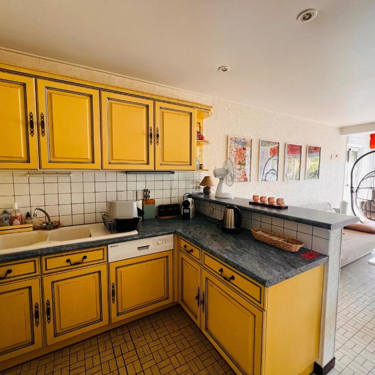 Appartement T3 proche plage - 57m² - FR-1-309-592 - Appartement - 7