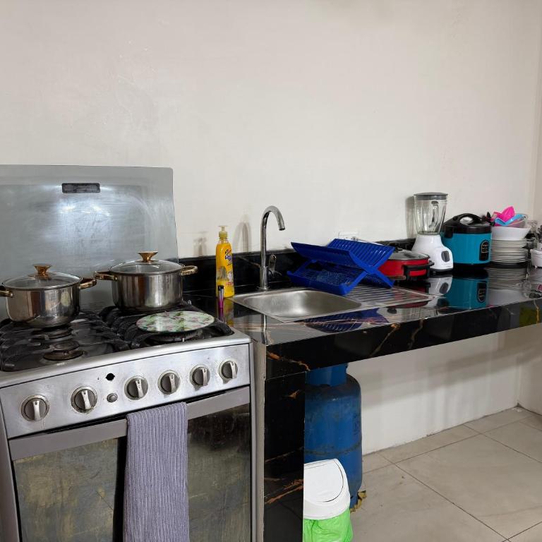 Excelente ubicación, lugar tranquilo con piscina privada, departamento con garaje - Apartamento de 2 dormitorios con vistas a la montaña - 16