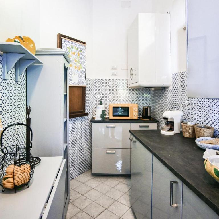 Lovely Home In Massa Lubrense With Wifi - Casa con 5 Camere da Letto - 4