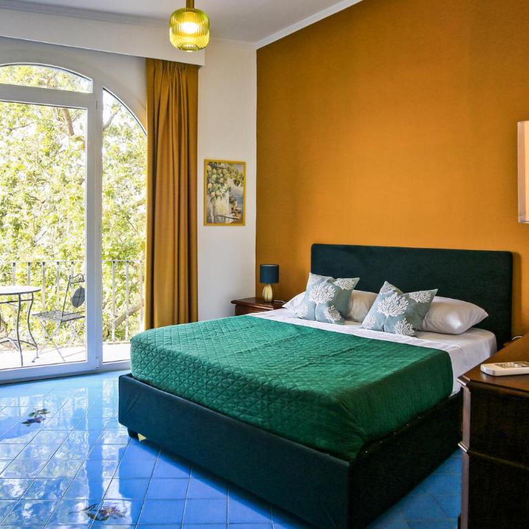 Lovely Home In Massa Lubrense With Wifi - Casa con 5 Camere da Letto - 5