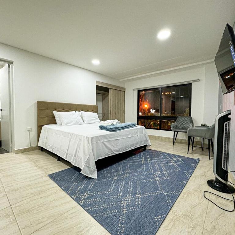 1Br Best Location Laureles with AC - One-Bedroom Apartment - 2