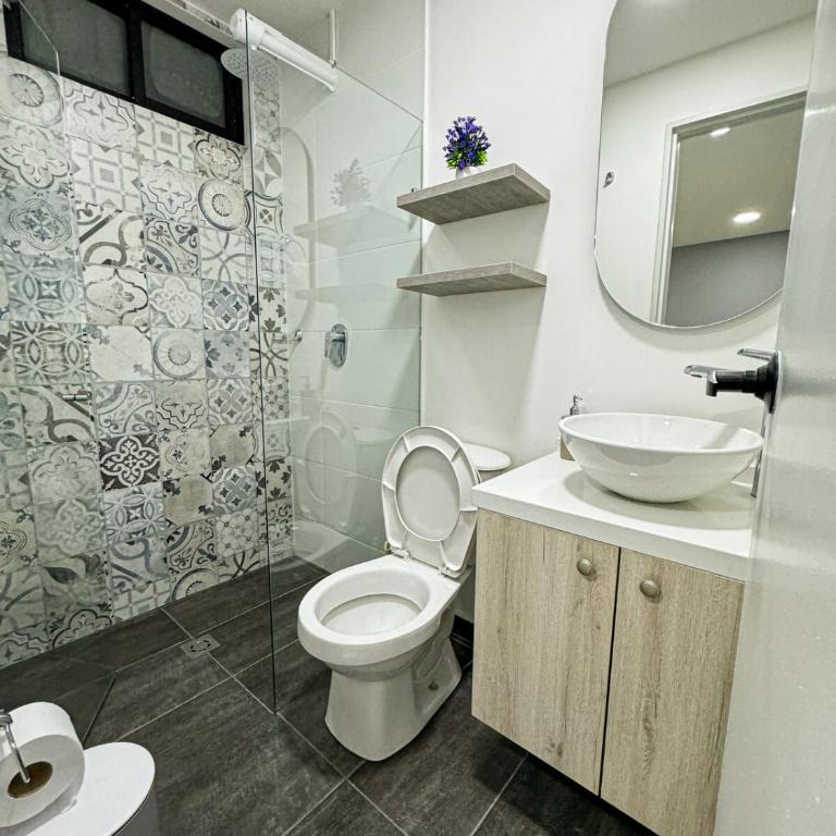 1Br Best Location Laureles with AC - One-Bedroom Apartment - 5