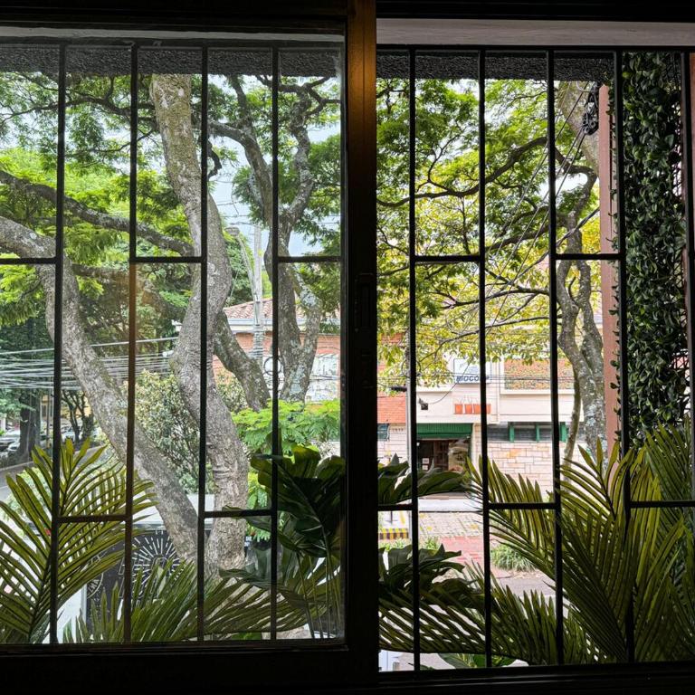 1Br Best Location Laureles with AC - Three-Bedroom Apartment - 12