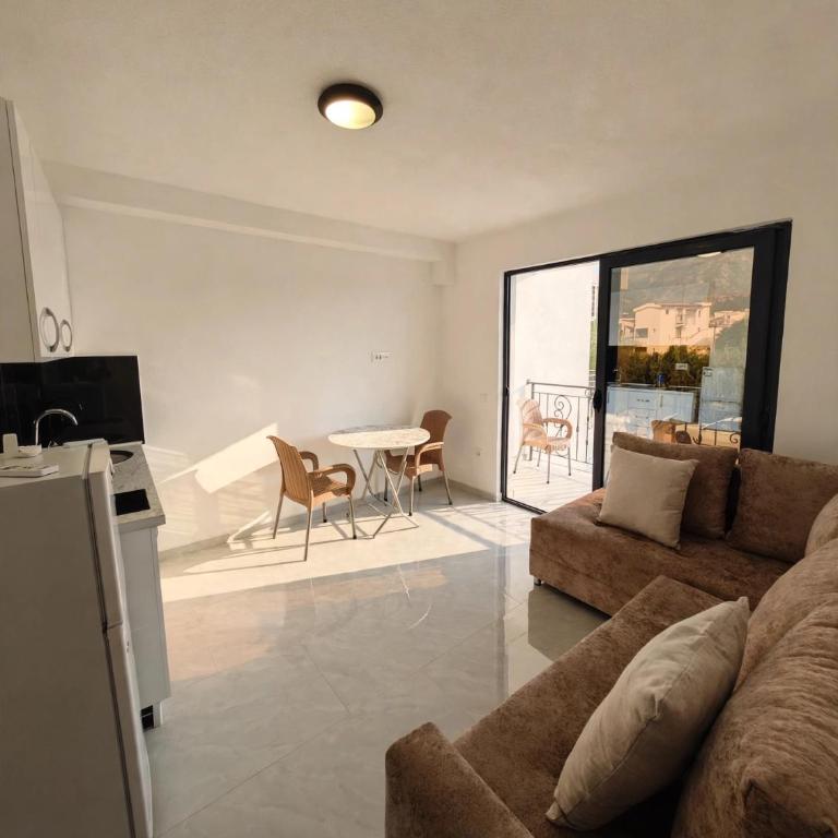 Azur Apartments Bar - Appartement 1 Chambre avec Balcon - 3
