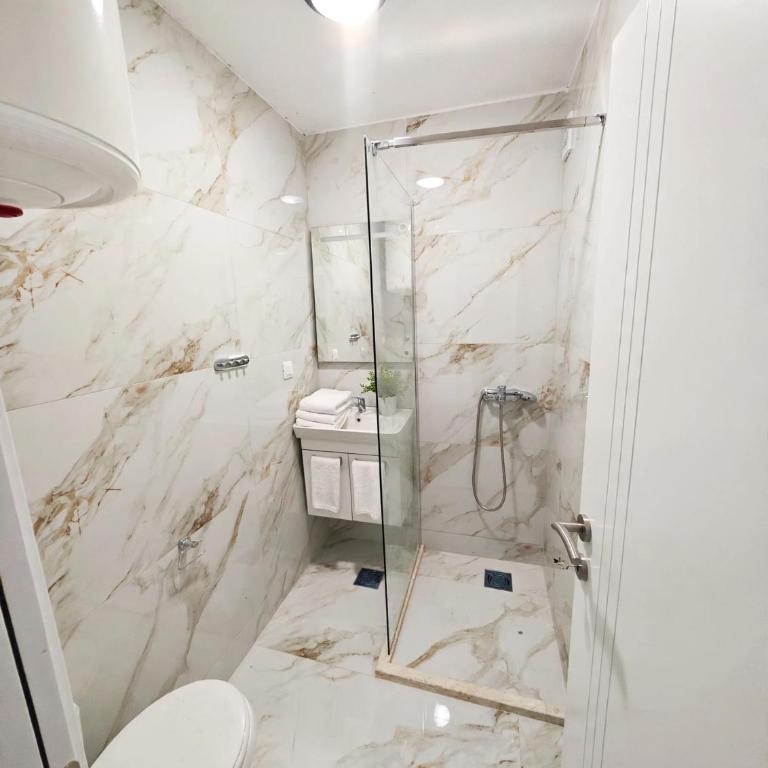 Azur Apartments Bar - Appartement 1 Chambre avec Balcon - 2