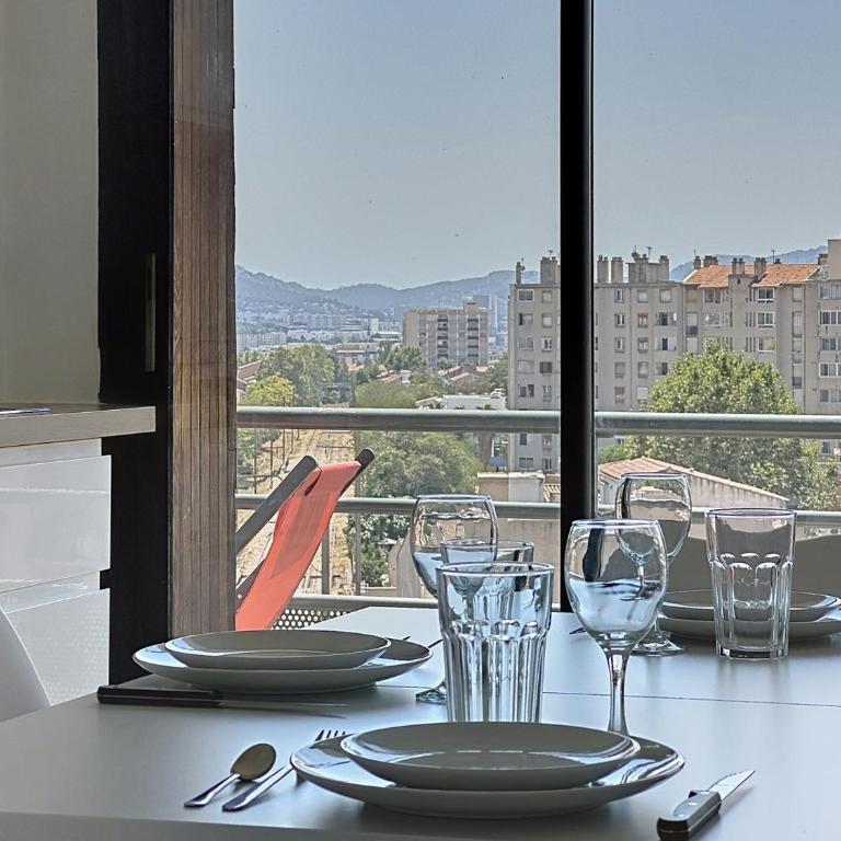 Balcony with BBQ - AC - La Timone 5 minutes away - Appartement 1 Chambre - 12