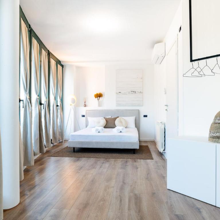 4 BD with SPA near center Private parking - Appartamento - 46