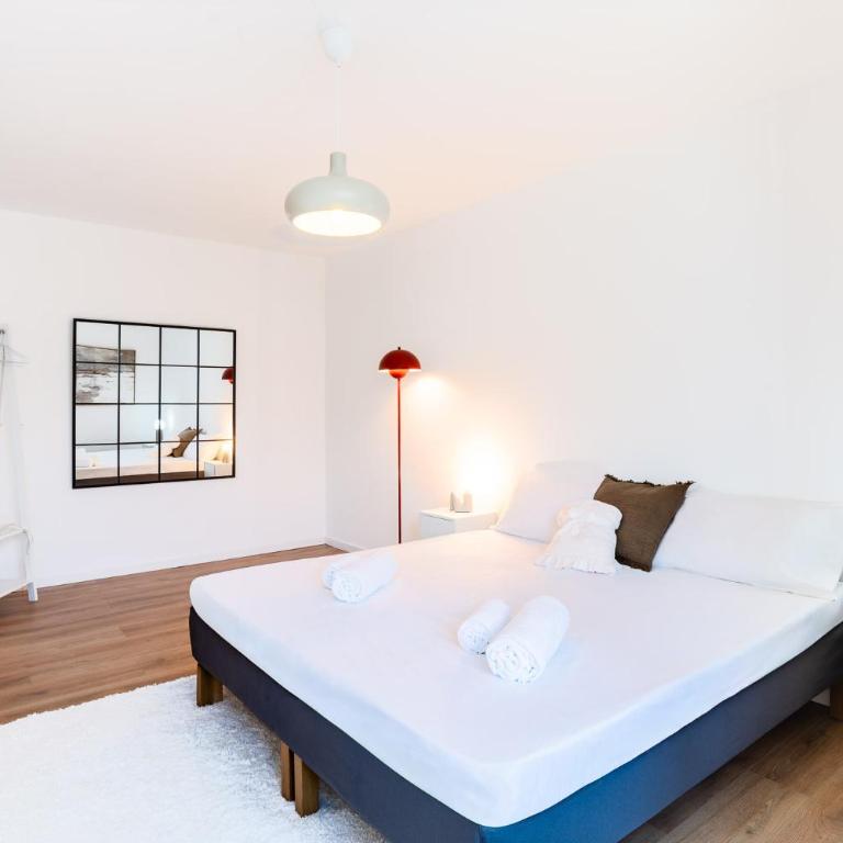 4 BD with SPA near center Private parking - Appartamento - 56