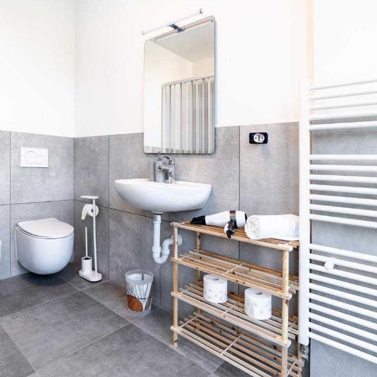 4 BD with SPA near center Private parking - Appartamento - 52