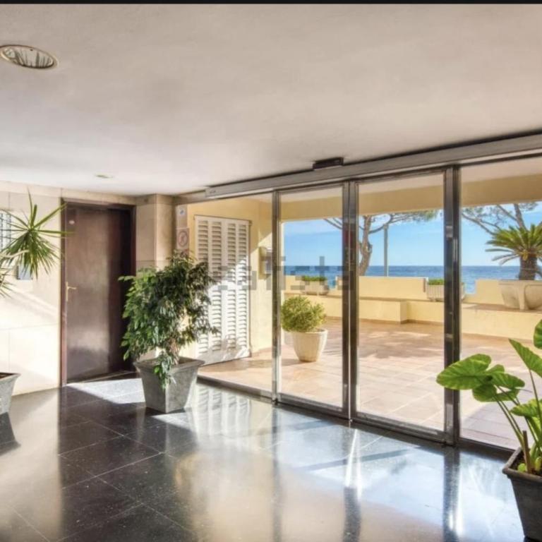Apartamento con vistas al mar y acceso directo a la playa - Apartamento de 2 dormitorios - 20