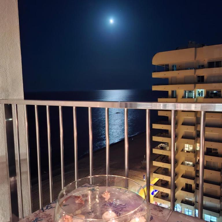 Apartamento con vistas al mar y acceso directo a la playa - Apartamento de 2 dormitorios - 19