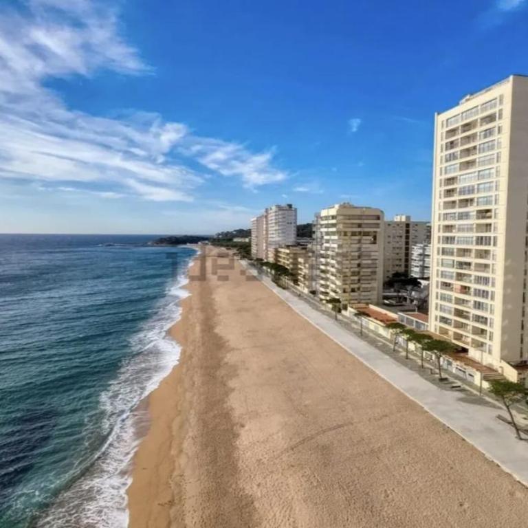 Apartamento con vistas al mar y acceso directo a la playa - Apartamento de 2 dormitorios - 22