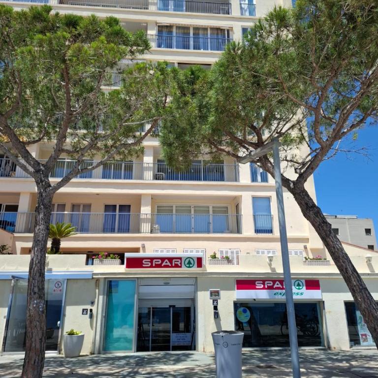 Apartamento con vistas al mar y acceso directo a la playa - Apartamento de 2 dormitorios - 23