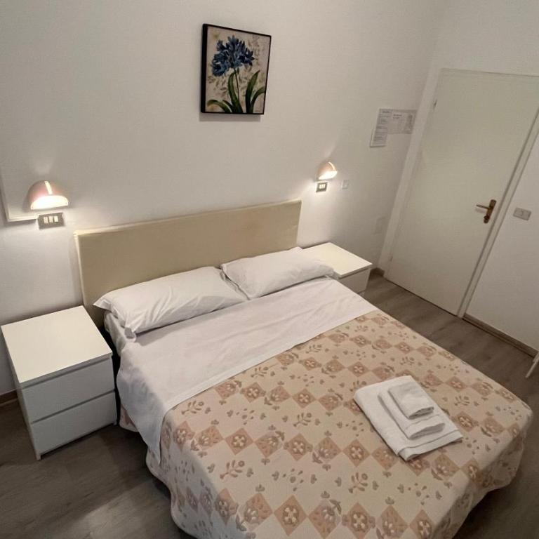 Hotel Lucerna - Camera Matrimoniale - Dependance - 9