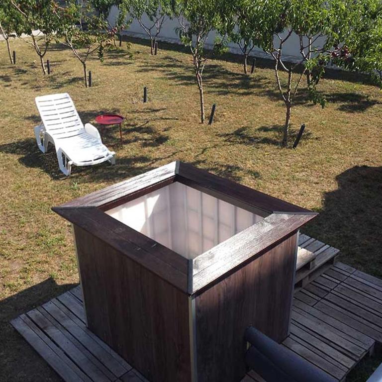 BedRenter Private Garden Retreat for Two with Private Wood-Fired Hot Tub - Studio with Garden View - 3