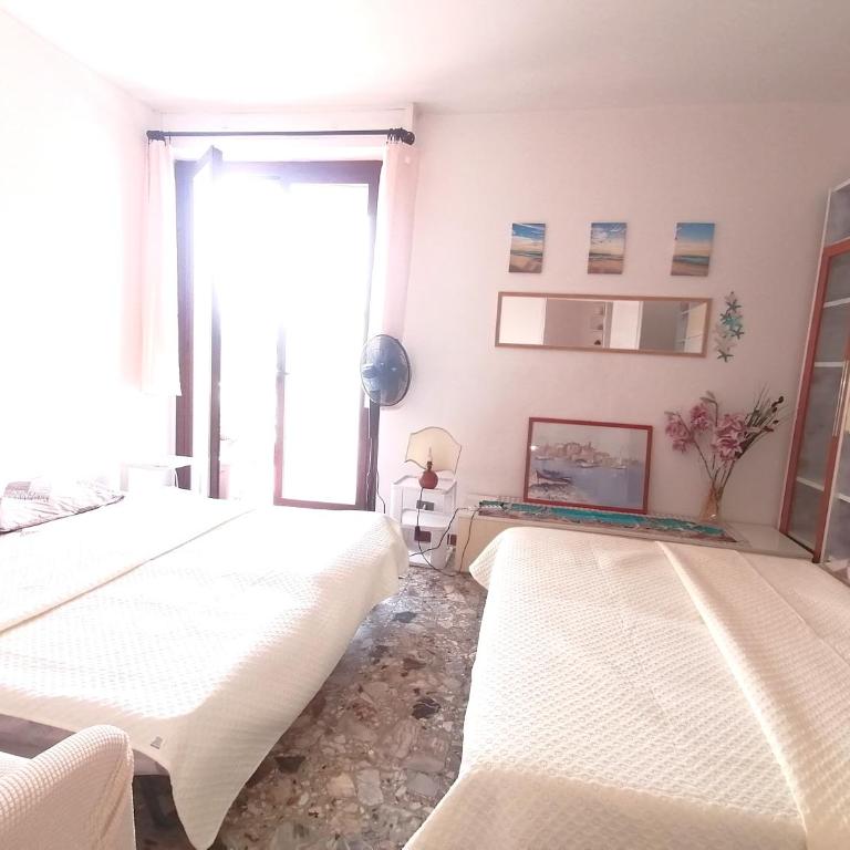 B&B Fiori d'Alassio Vacanze Liguria - Camera Familiare con Terrazza - 6