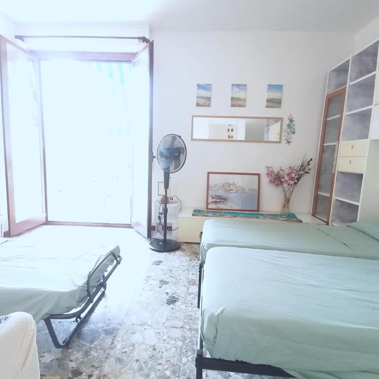 B&B Fiori d'Alassio Vacanze Liguria - Camera Familiare con Terrazza - 13