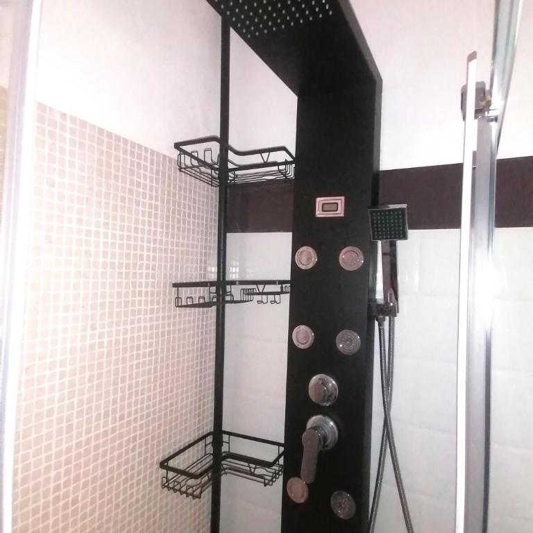 B&B Fiori d'Alassio Vacanze Liguria - Camera Familiare con Terrazza - 16