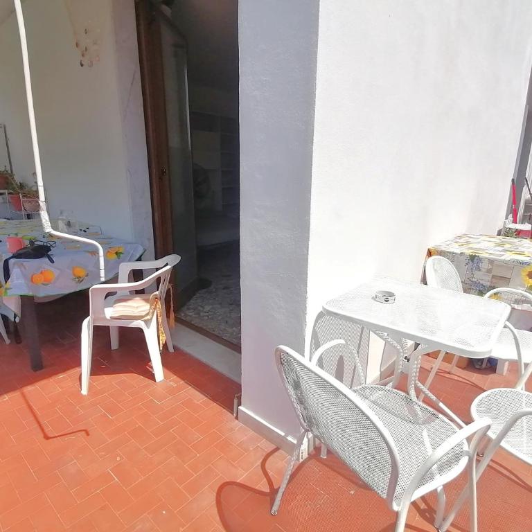 B&B Fiori d'Alassio Vacanze Liguria - Camera Familiare con Terrazza - 40