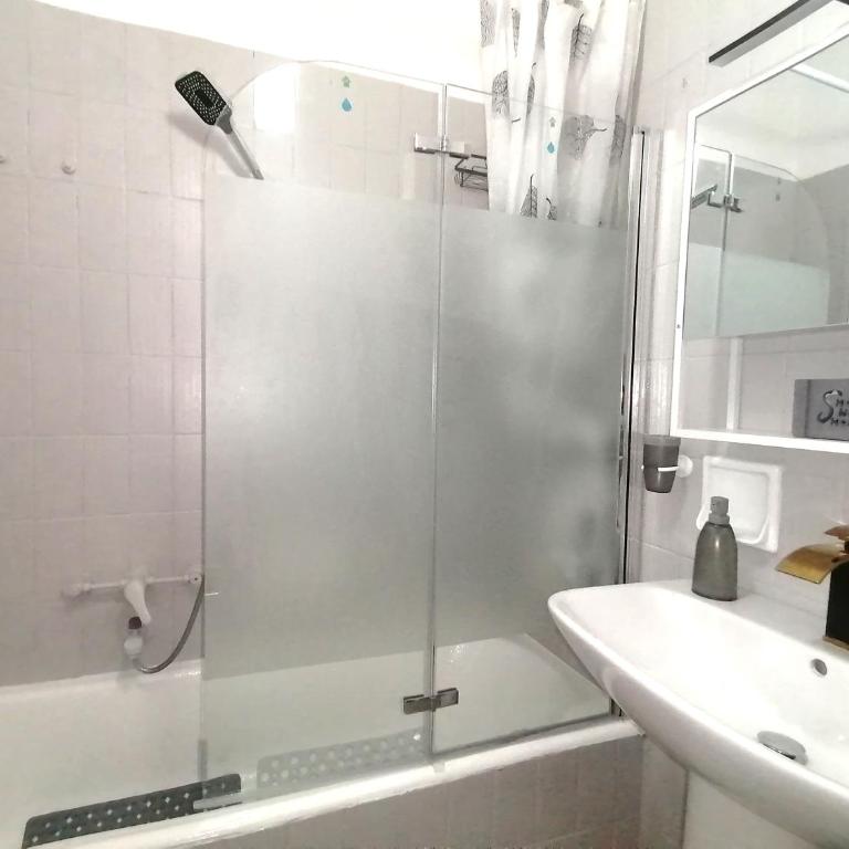 B&B Fiori d'Alassio Vacanze Liguria - Camera Familiare con Bagno Privato - 15