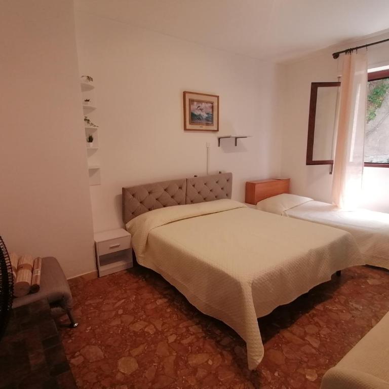 B&B Fiori d'Alassio Vacanze Liguria - Camera Familiare con Bagno Privato - 23