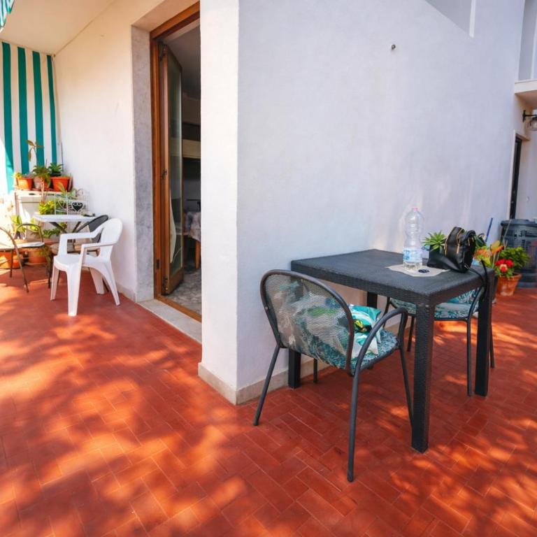 B&B Fiori d'Alassio Vacanze Liguria - Camera Familiare con Bagno Privato - 29