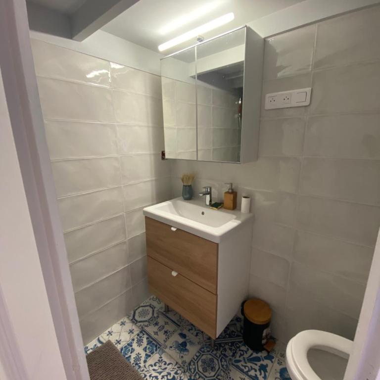 Petit studio à 50m de la mer - Appartamento con 1 Camera da Letto - 4