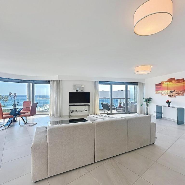 7 Croisette 3-room 135 m - Appartement 2 Chambres - 10