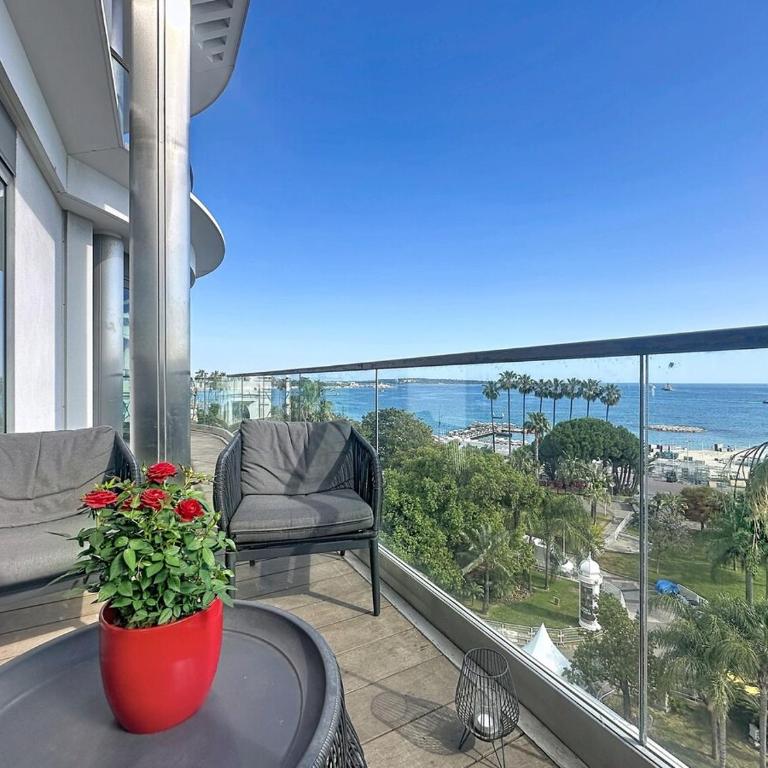 7 Croisette 3-room 135 m - Appartement 2 Chambres - 29