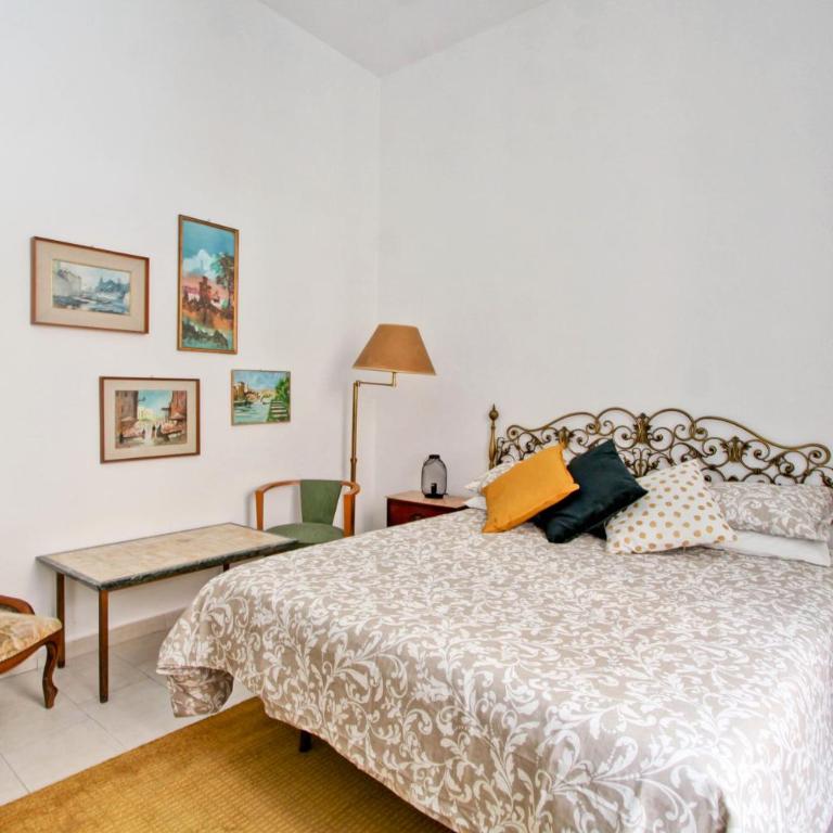 BigFamilyFlats - Colosseo&Monti - ROOMS - Camera Matrimoniale Standard con Bagno in Comune - 4