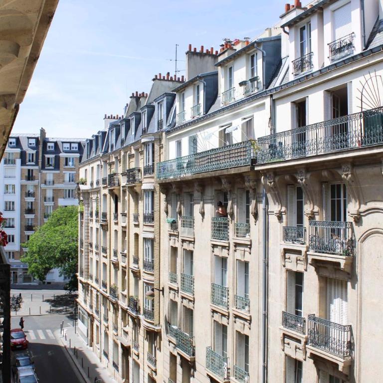 Lovely Paris flat close to Eiffel Tower - Appartement - 18