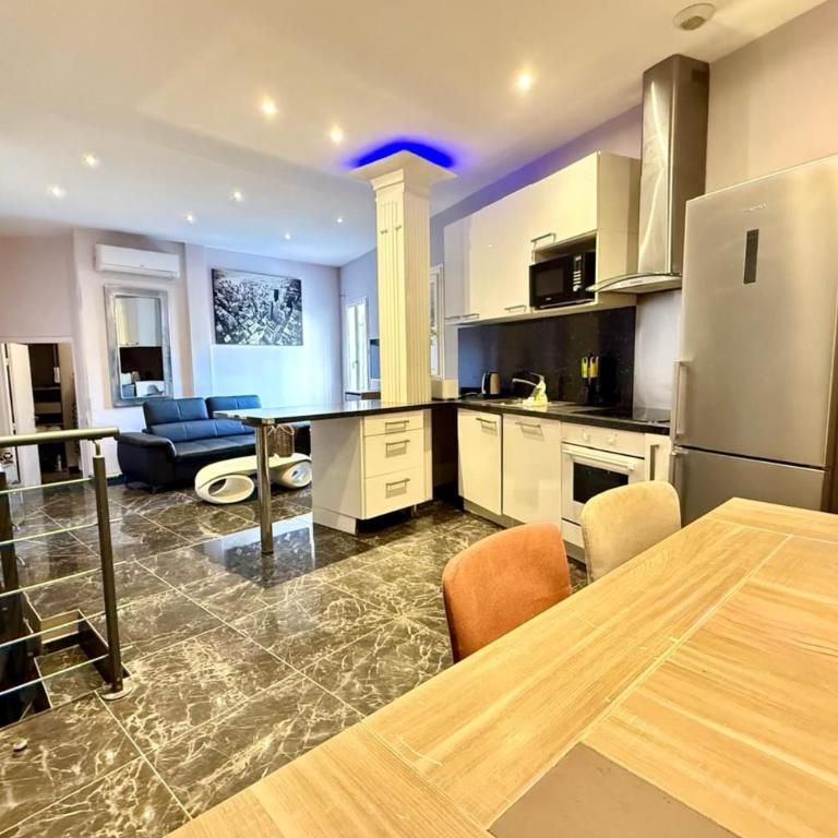 Sousplex design 3 chambres à 700 m du Palais - Appartement - 5
